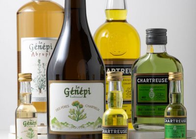 Caves du Tour'Billon - Idées cadeaux Liqueurs - Chartreuse et Génépi ©photo Clichés Toqués