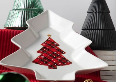 Caves Tour'Billon - Idées Noël épicerie salée et arts de la table - Plat sapin ©photo Clichés Toqués