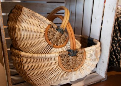 Caves duTour'Billon - Idées cadeaux de Noël Paniers garnis variés ©photo Clichés Toqués