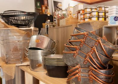 Caves duTour'Billon - Idées cadeaux de Noël Paniers garnis variés ©photo Clichés Toqués